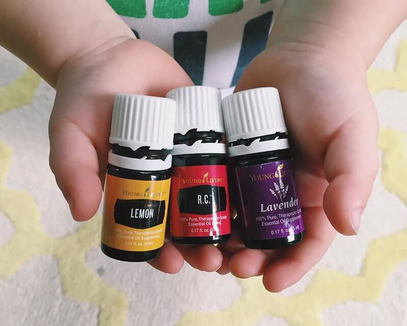 child-with-essential-oils
