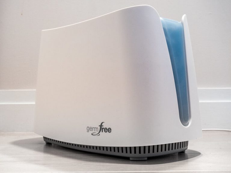 Cool Mist Vs. Warm Mist Humidifiers For Coughs, Babies, & Sinuses