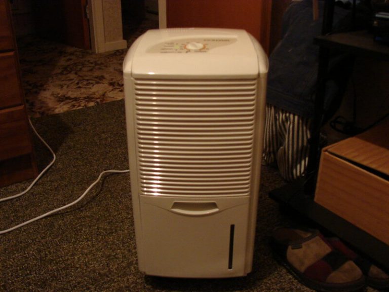 Do Air Conditioners Dehumidify? A Detailed Answer and More