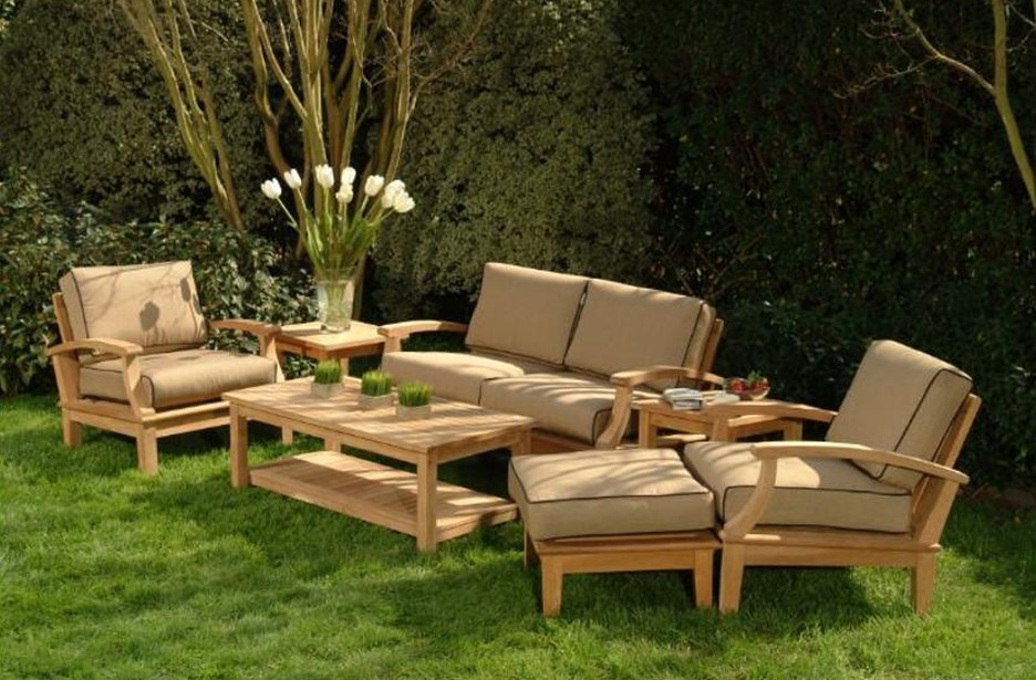 Upgrade Your Outdoors With Stylish Outside Bar Seating